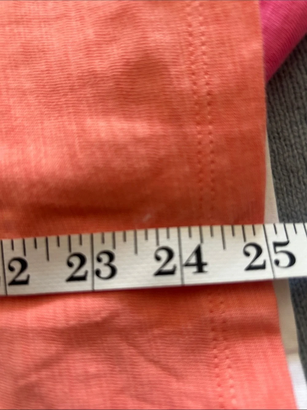 J. CREW Girlfriend crewneck tee peach colour 100% cotton Large NWT